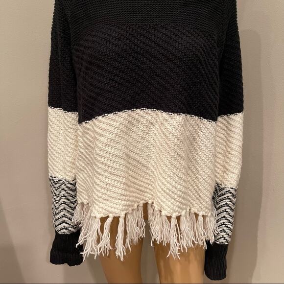 John & Jenn Fringe Hem Sweater - Picture 4 of 11